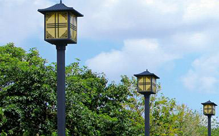 太阳能靖远庭院灯怎么选亮度与续航更耐用